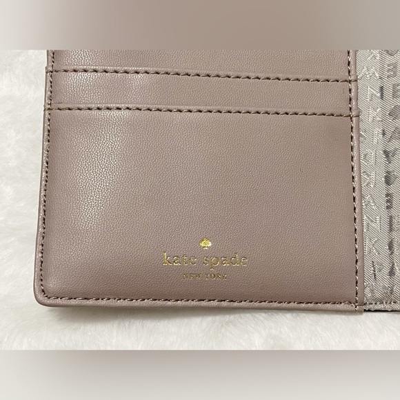 Kate Spade Grove Street Imogene Passport Holder - Picture 3 of 8